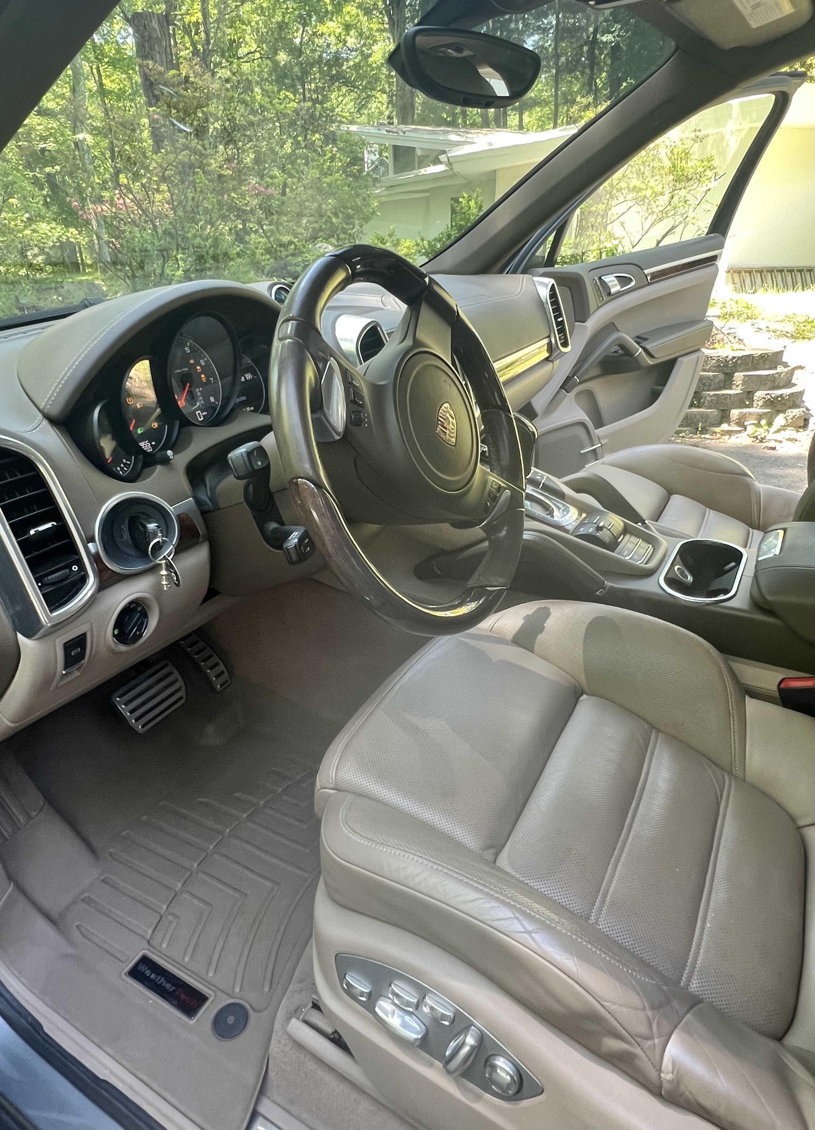Used 2011 Porsche Cayenne S AWD/4WD image 27