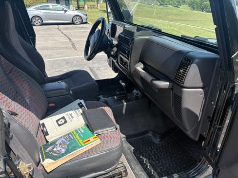 Used 1999 Jeep Wrangler Sport AWD/4WD image 14