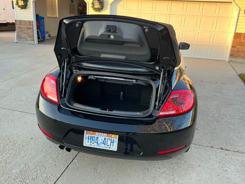 Used 2015 Volkswagen Beetle 1.8T image 15