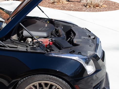 Used 2016 Cadillac ATS V w/ Luxury Package image 32