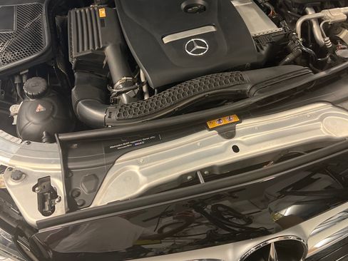 Used 2016 Mercedes-Benz C 300 4MATIC Sedan image 17