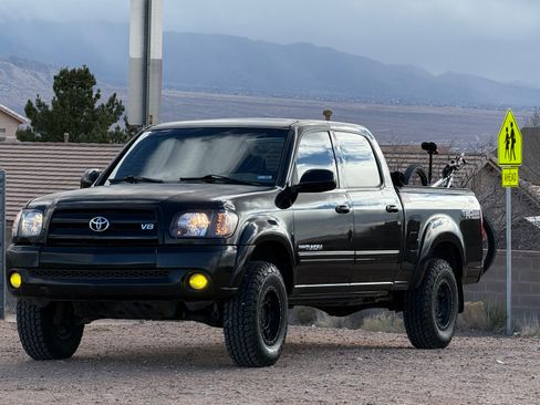 Used 2005 Toyota Tundra Limited image 1