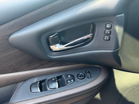 Used 2020 Nissan Murano Platinum w/ Cargo Package FWD image 16