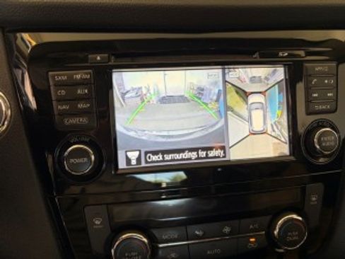 Used 2014 Nissan Rogue SL w/ SL Premium Package image 17