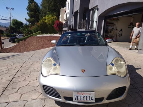 Used 2004 Porsche 911 Carrera 4S image 15
