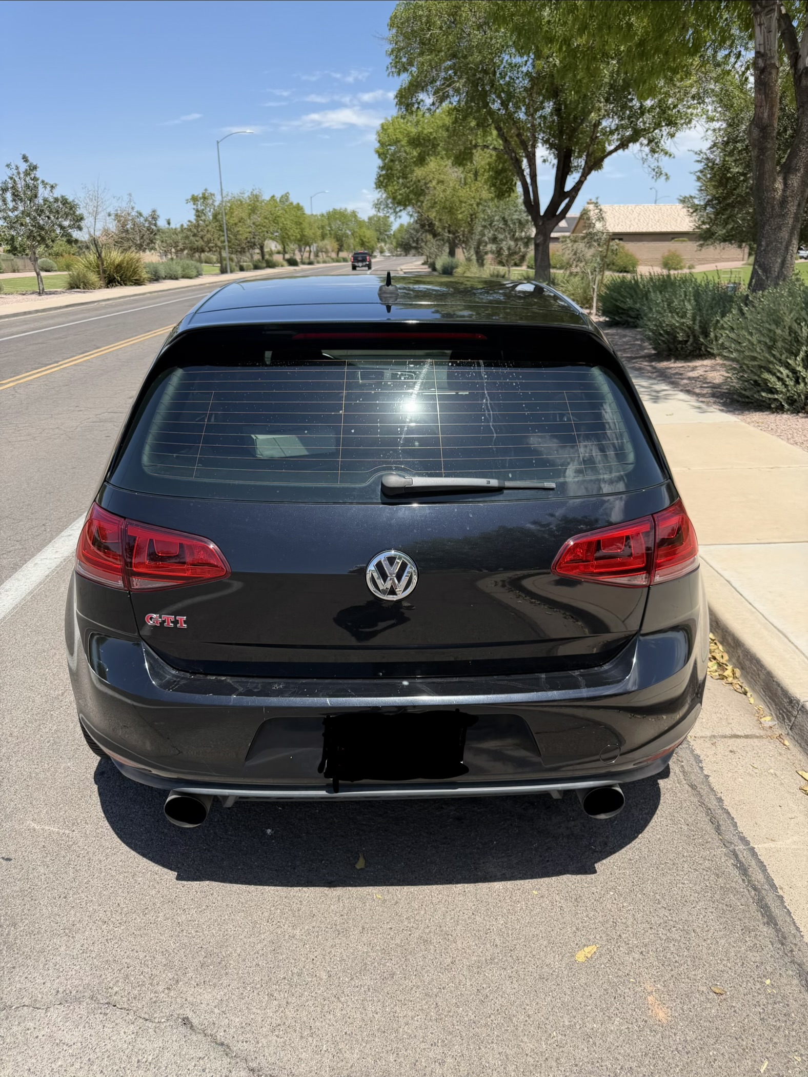 Used 2017 Volkswagen GTI S FWD image 4