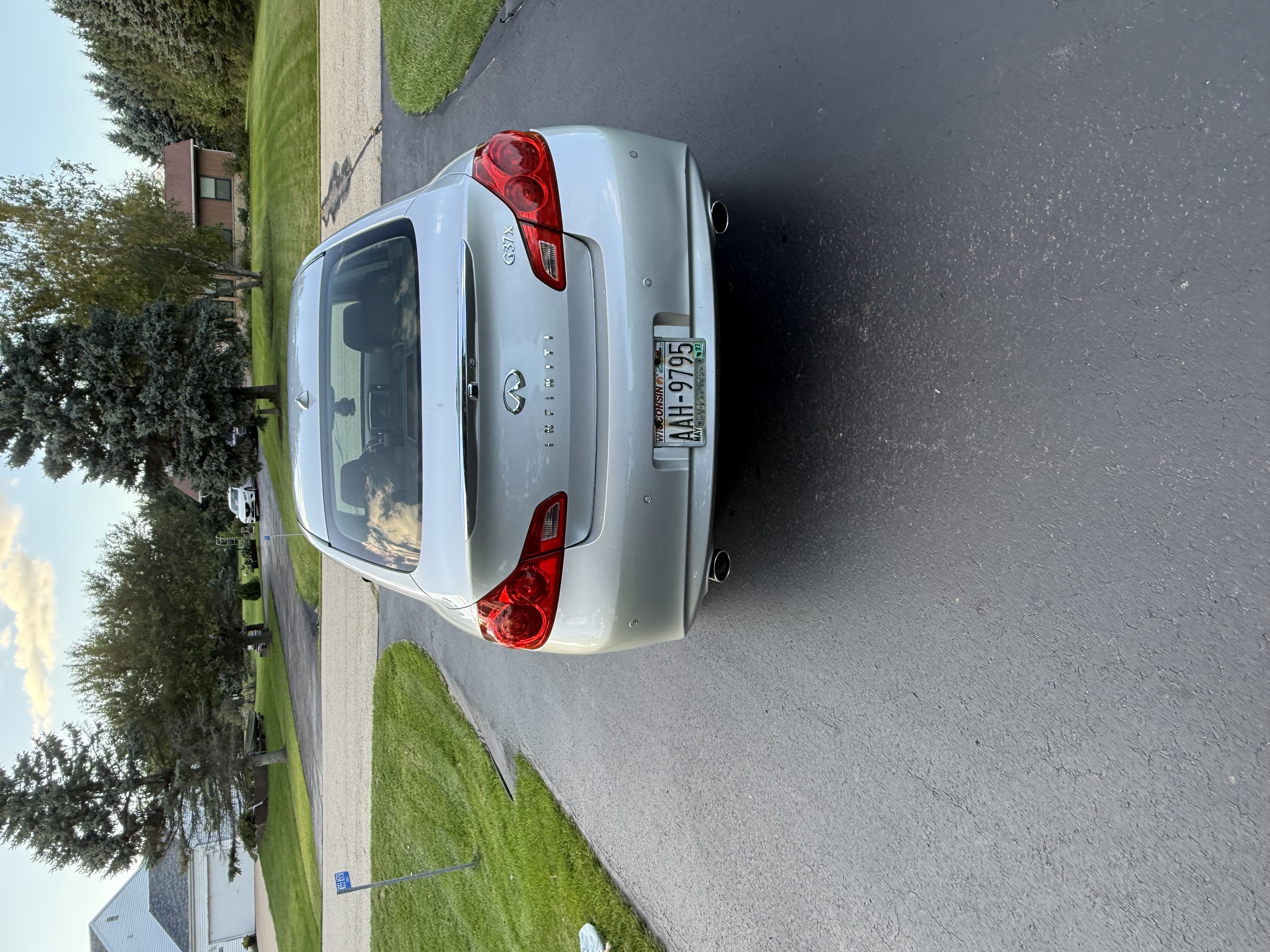 Used 2012 INFINITI G37 x Sedan w/ Premium Pkg AWD/4WD image 5