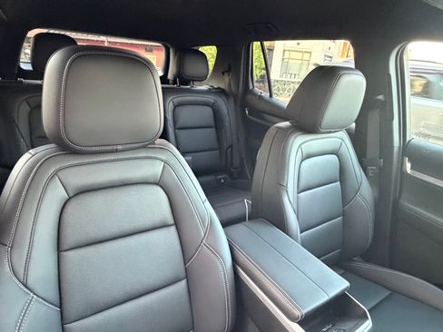 Used 2027 GMC Terrain Elevation w/ Elevation Premium Package AWD/4WD image 9