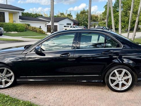 Used 2014 Mercedes-Benz C 250 Sedan image 1