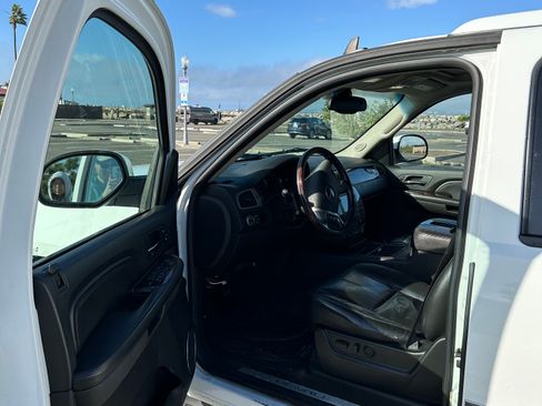 Used 2008 GMC Yukon XL Denali image 10