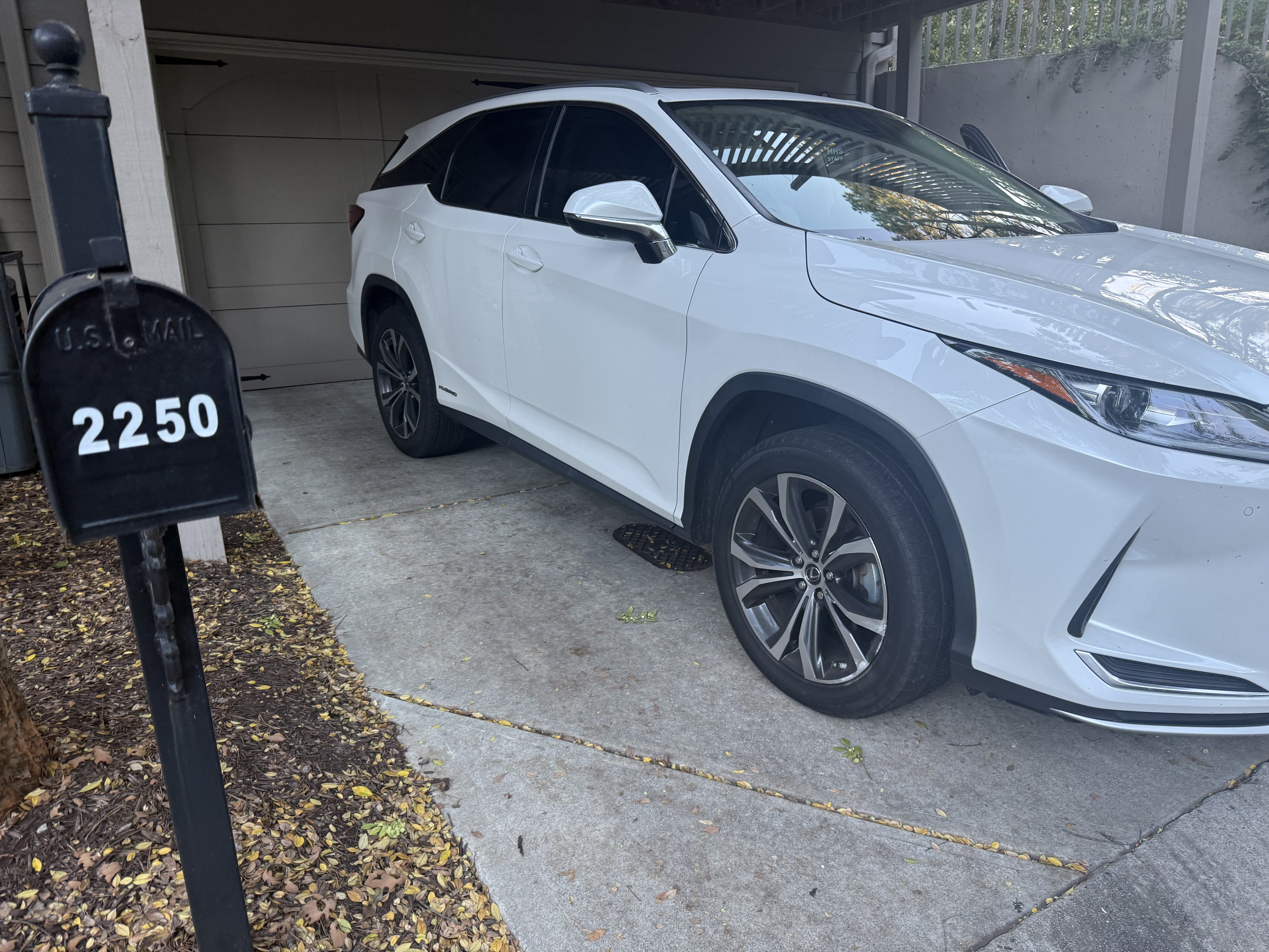 Used 2021 Lexus RX 450hL AWD w/ Premium Package image 12