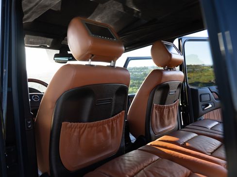 Used 2009 Mercedes-Benz G 55 AMG G 55 AMG Sport Utility 4D image 17