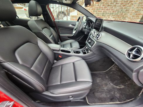 Used 2020 Mercedes-Benz GLA 250 4MATIC image 14