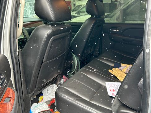 Used 2012 GMC Sierra 2500 SLT w/ Entertainment Package image 10