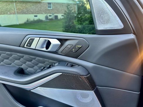 Used 2022 BMW X5 M w/ Competition Package image 26