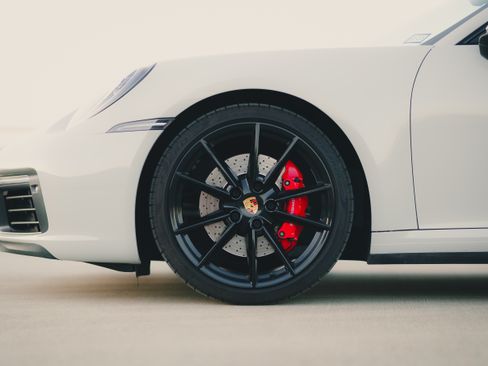 Used 2022 Porsche 911 Carrera S RWD image 12