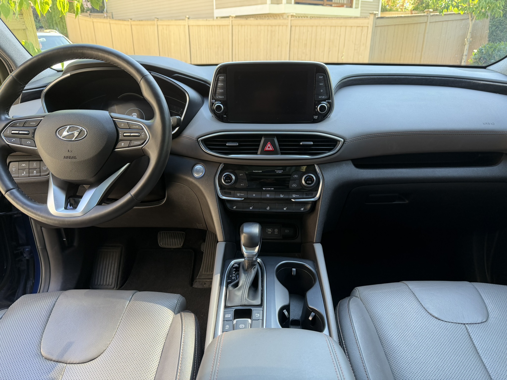 Used 2019 Hyundai Santa Fe AWD w/ Cargo Package image 10