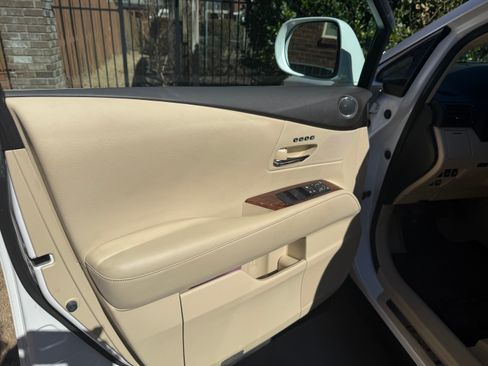 Used 2013 Lexus RX 350 FWD w/ Navigation Pkg image 19