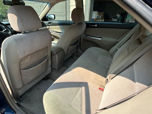 Used 2005 Toyota Camry SE FWD image 11