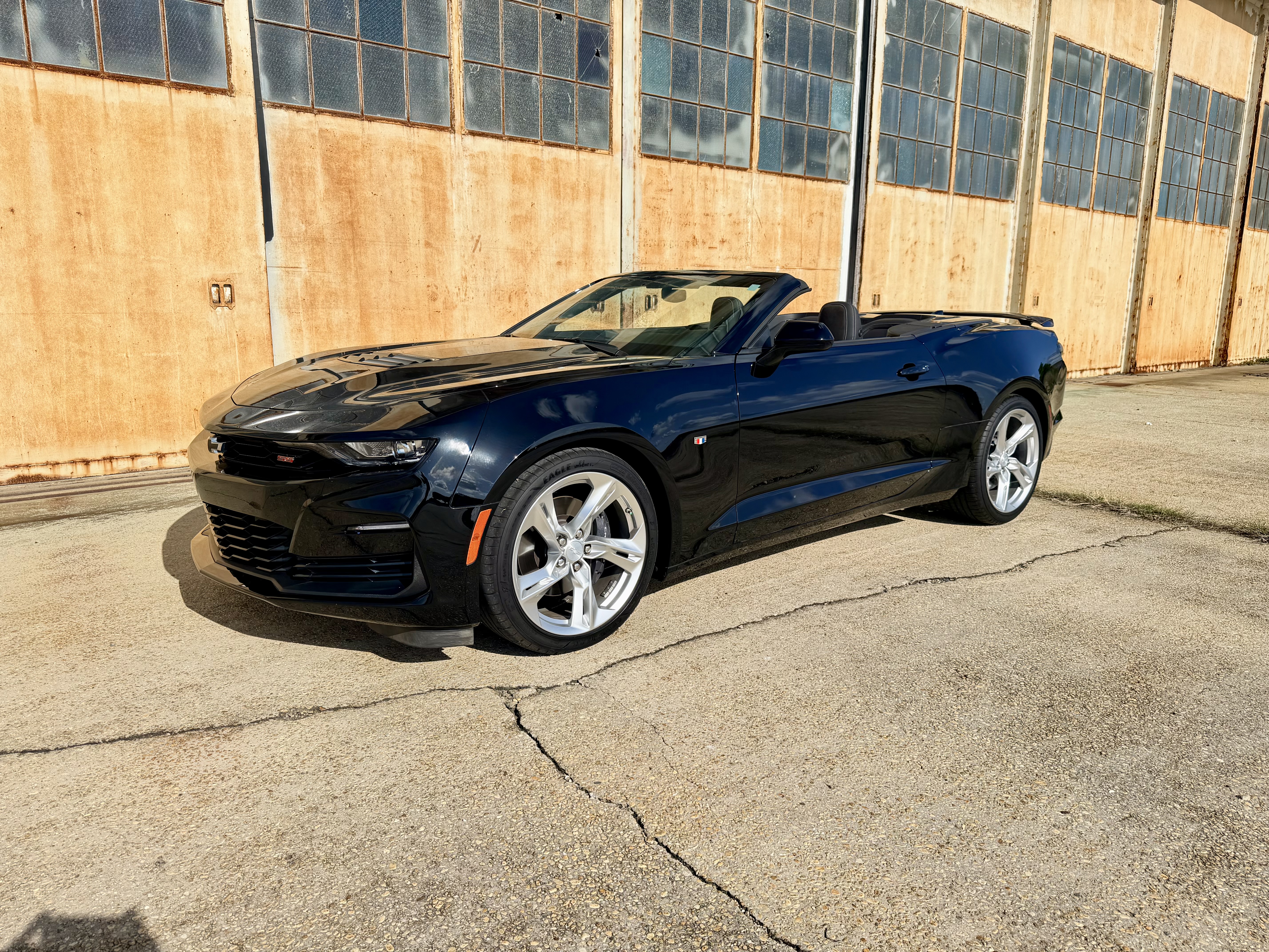 Used 2023 Chevrolet Camaro SS RWD image 5