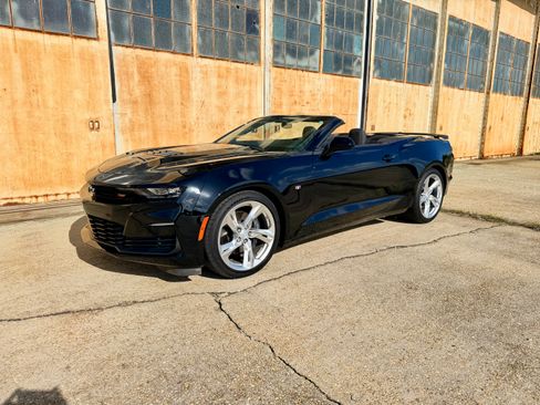 Used 2023 Chevrolet Camaro SS RWD image 5
