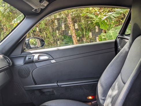 Used 2008 Porsche Cayman image 11