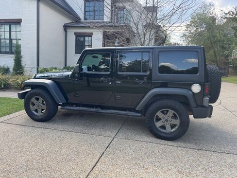 Used 2011 Jeep Wrangler Unlimited Rubicon w/ Call of Duty Group AWD/4WD image 1