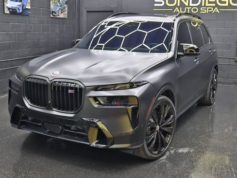 Used 2023 BMW X7 M60i w/ Executive Package image 4
