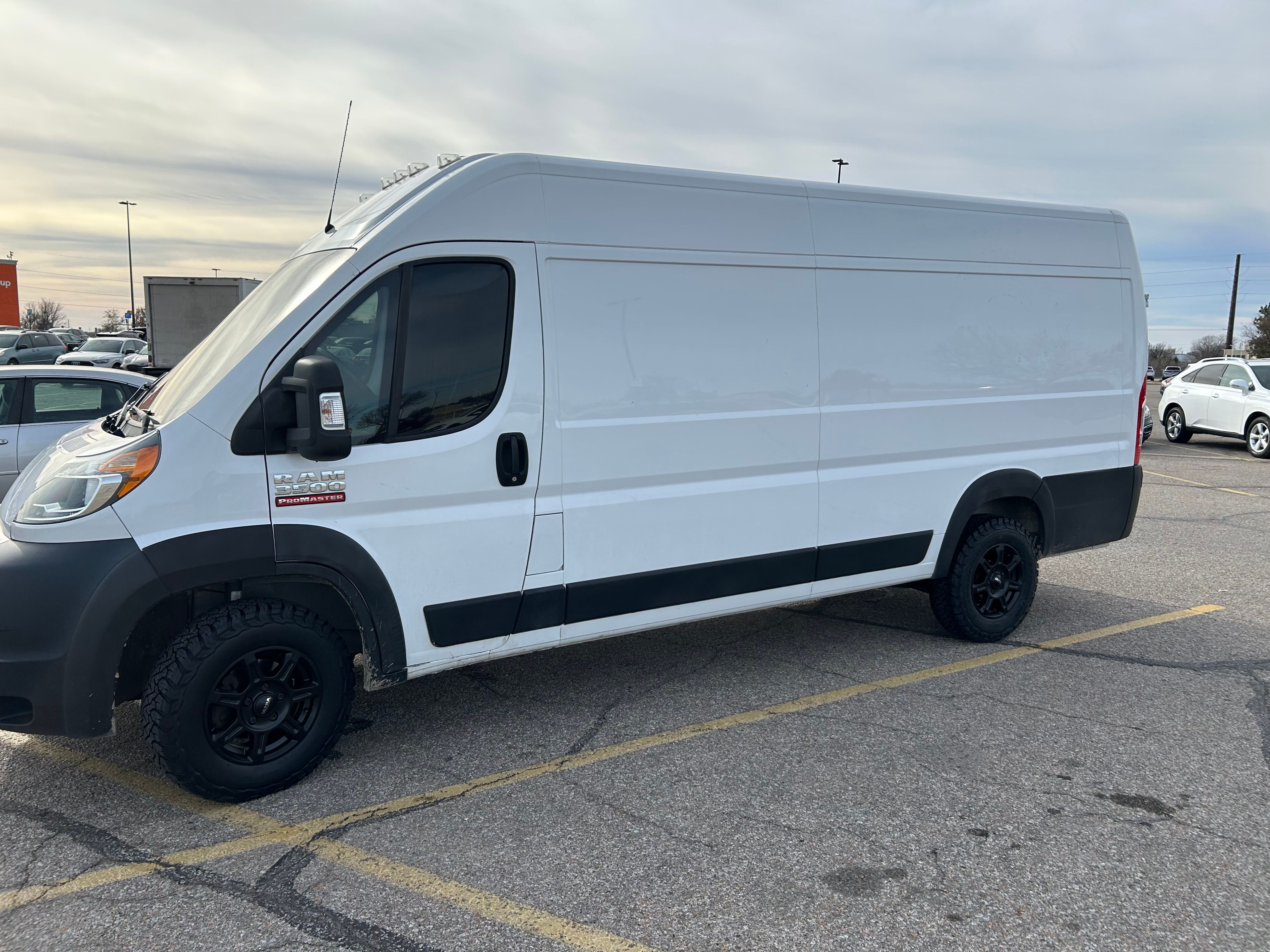Used 2019 RAM ProMaster 3500 w/ Mopar Trailer Tow Group FWD image 1