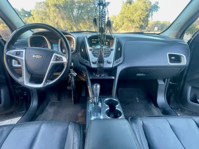 Used 2016 Chevrolet Equinox LTZ w/ Enhanced Convenience Package FWD image 5