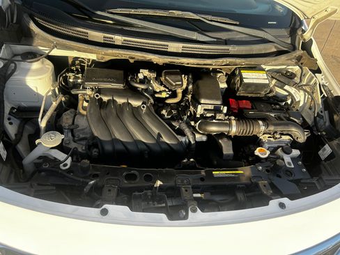 Used 2017 Nissan Versa SL image 14