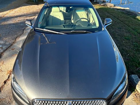 Used 2019 Lincoln MKZ Reserve image 8