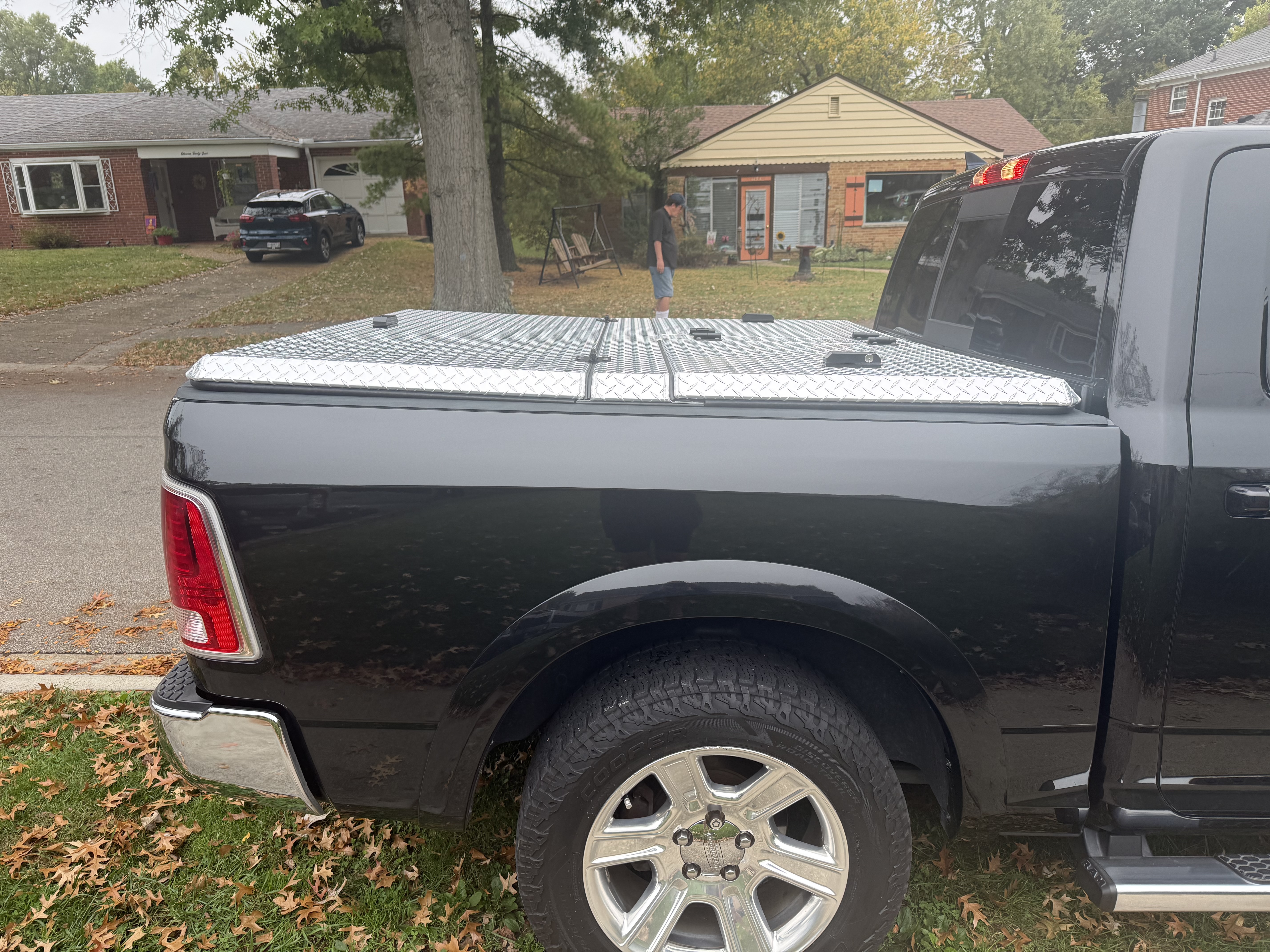 Used 2016 RAM 1500 Laramie Longhorn w/ Convenience Group AWD/4WD image 2