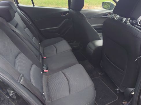 Used 2016 MAZDA MAZDA3 i Touring image 12