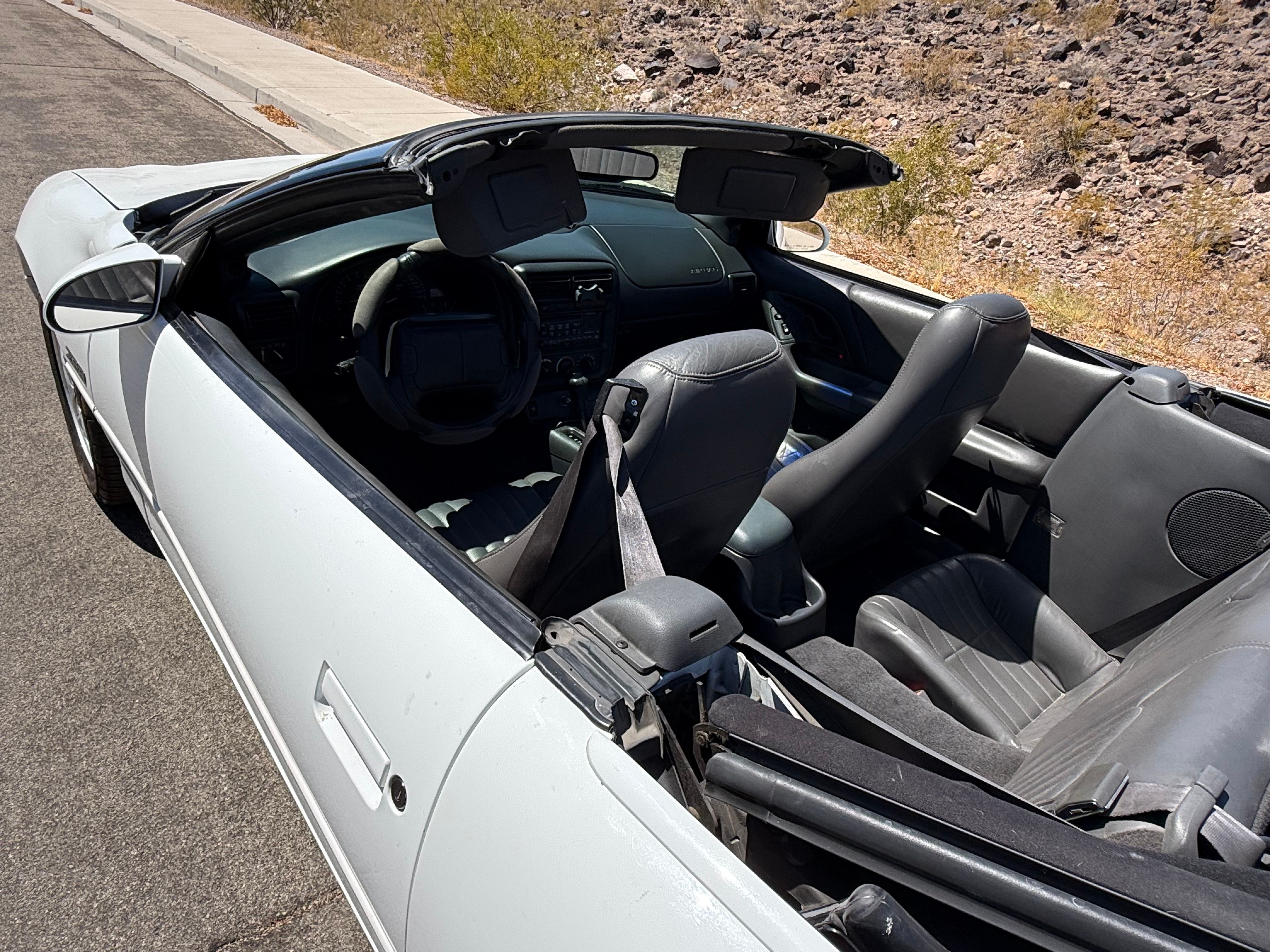 Used 1998 Chevrolet Camaro Z28 RWD image 23