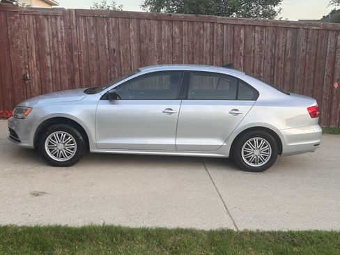 Used 2015 Volkswagen Jetta S FWD image 10