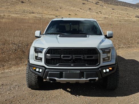 Used 2017 Ford F150 Raptor w/ Equipment Group 802A Luxury image 2