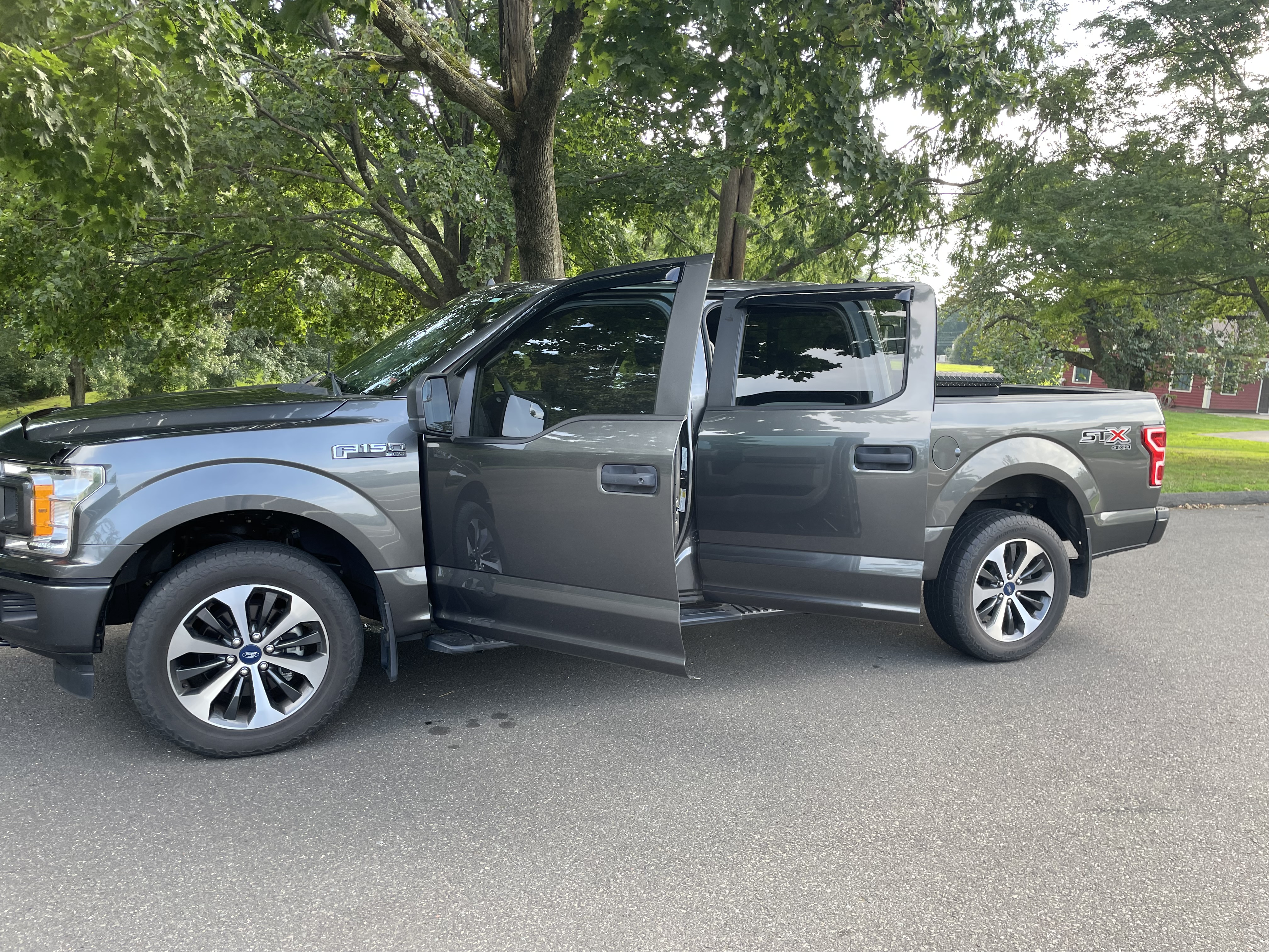 Used 2020 Ford F150 XL w/ Equipment Group 101A Mid AWD/4WD image 10
