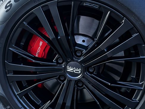 Used 2014 Porsche Cayenne image 21