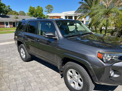 Used 2019 Toyota 4Runner SR5 Premium image 5