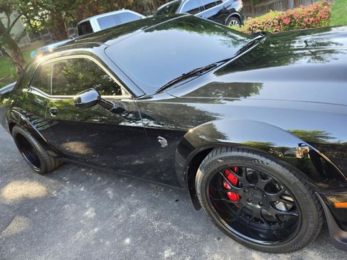Used 2023 Dodge Challenger SRT Hellcat RWD image 15