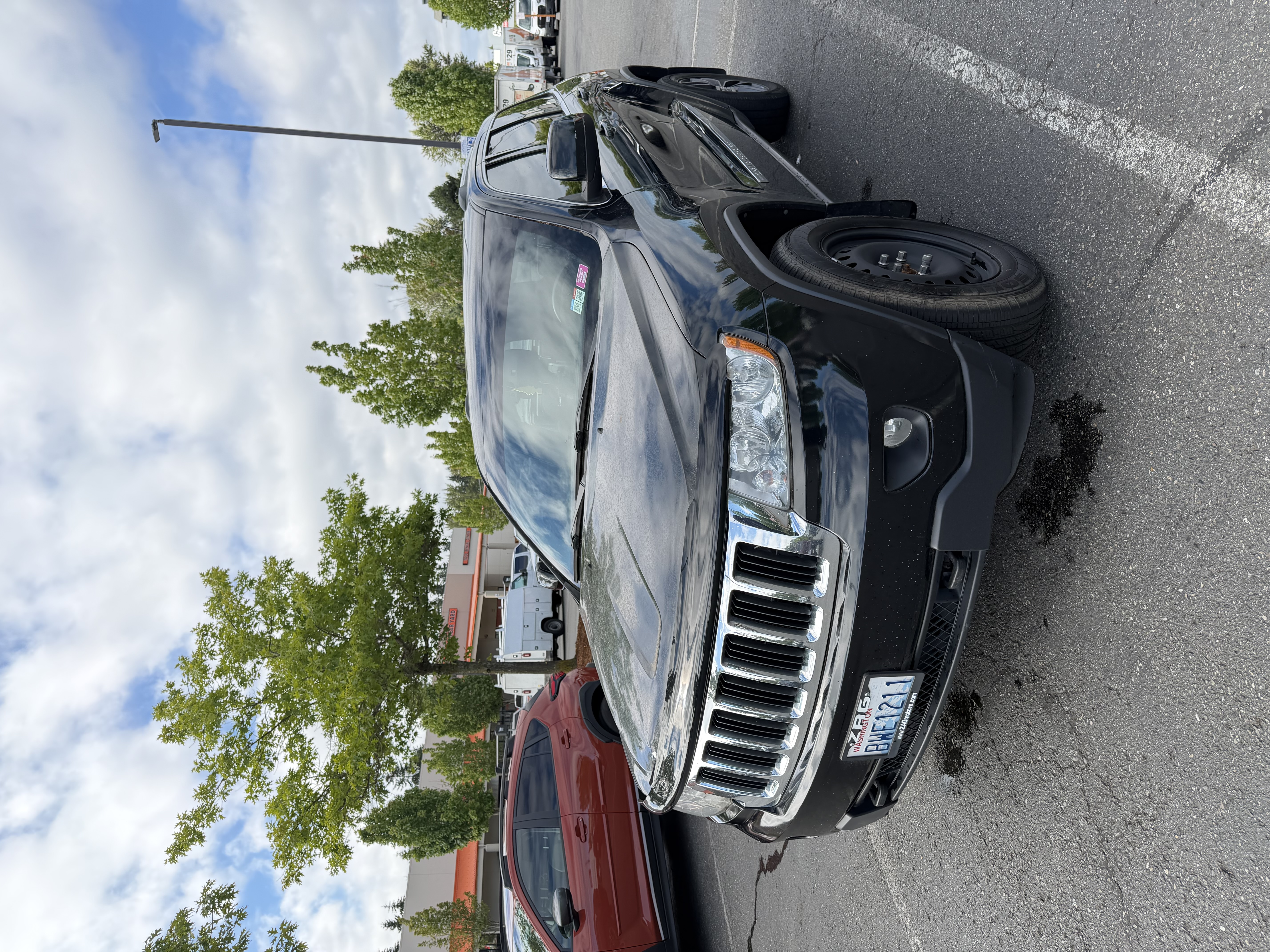 Used 2013 Jeep Grand Cherokee Laredo AWD/4WD image 8