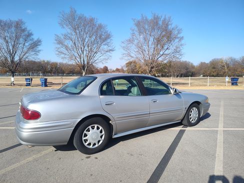Used 2004 Buick Le Sabre Custom image 1