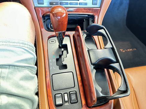 Used 2003 Lexus SC 430 Convertible image 18