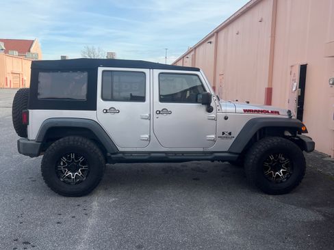 Used 2009 Jeep Wrangler Unlimited X w/ Trailer Tow Group image 11