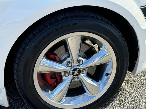 Used 2008 Ford Mustang GT Premium image 2