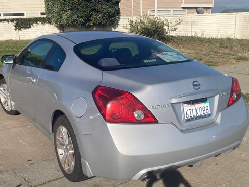 Used 2013 Nissan Altima 2.5 S FWD image 9