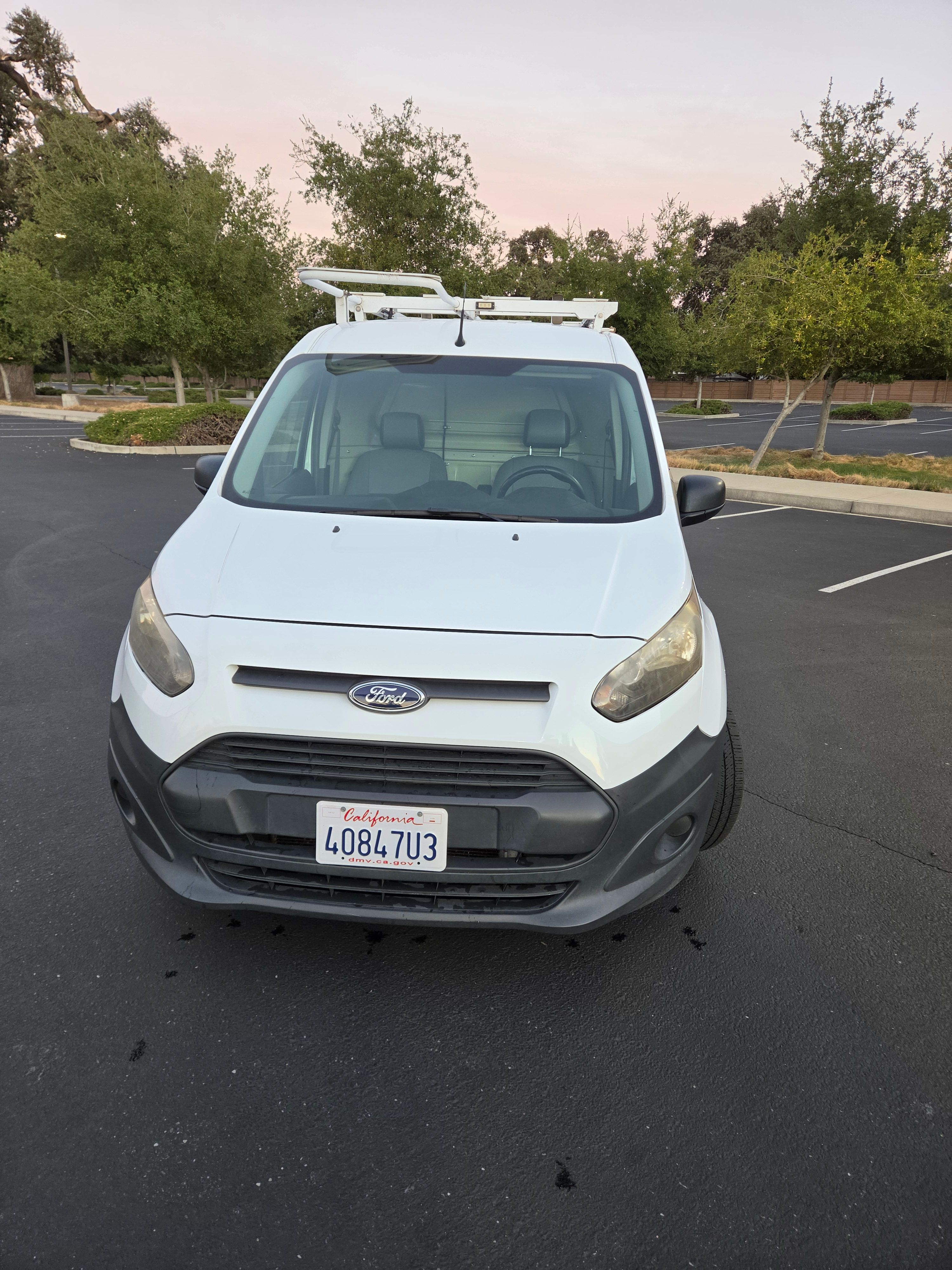 Used 2015 Ford Transit Connect XL FWD image 2