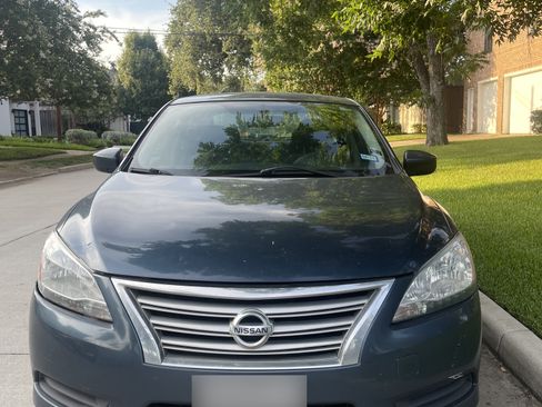 Used 2013 Nissan Sentra SV FWD image 10