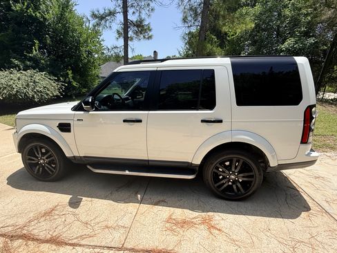 Used 2016 Land Rover LR4 HSE Silver Edition AWD/4WD image 6